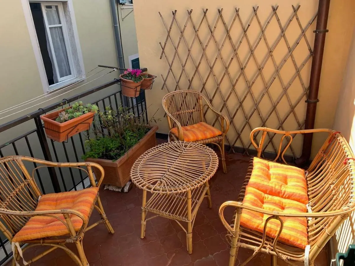 Holiday home Casa Liliana Villa Monte Marcello Italy
